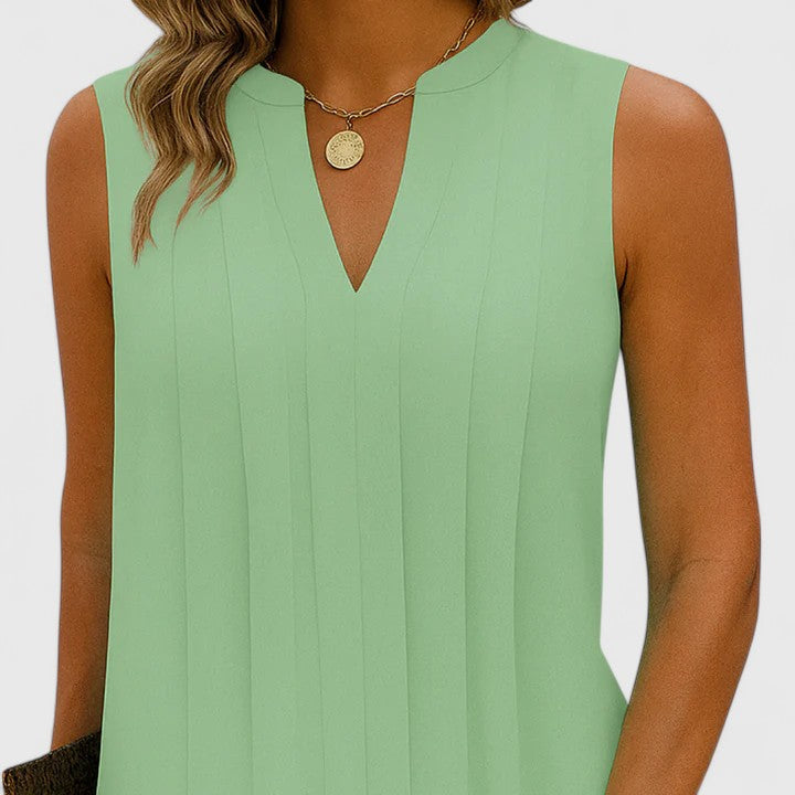 Clarhild | Elegant Flattering Dress With V-Neck